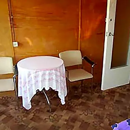 롯지 Letniskowy Brozowka *